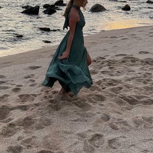 AZAZIE IMAN
A-Line Ruched Chiffon Floor-Length Dress Eucalyptus